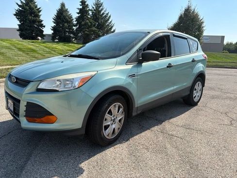 Used 2013 Ford Escape S FWD image 2