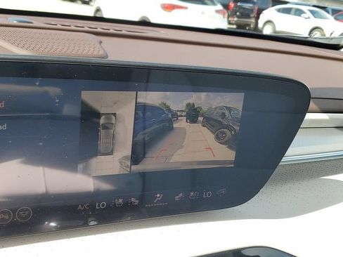 New 2026 Buick Enclave Avenir w/ Super Cruise Package FWD image 22