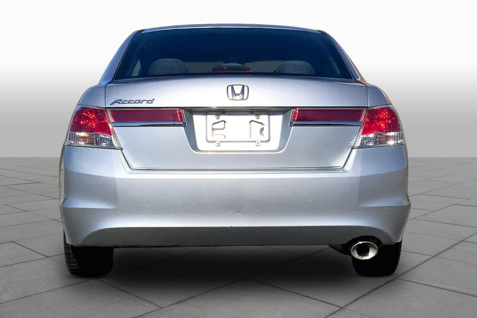 Used 2011 Honda Accord LX-P image 4