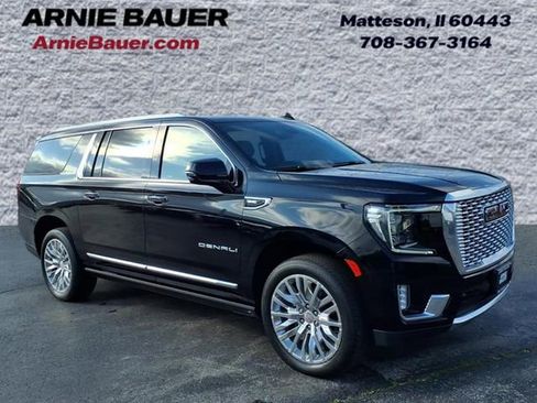 Used 2023 GMC Yukon XL Denali AWD/4WD image 1