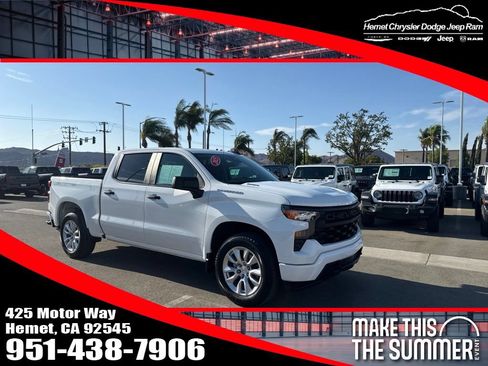 Used 2025 Chevrolet Silverado 1500 Custom AWD/4WD image 1