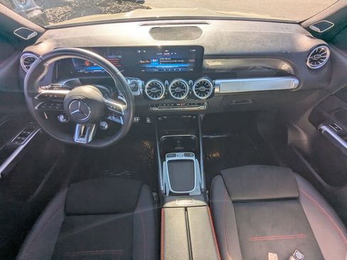 Used 2025 Mercedes-Benz GLB 35 AMG 4MATIC image 2