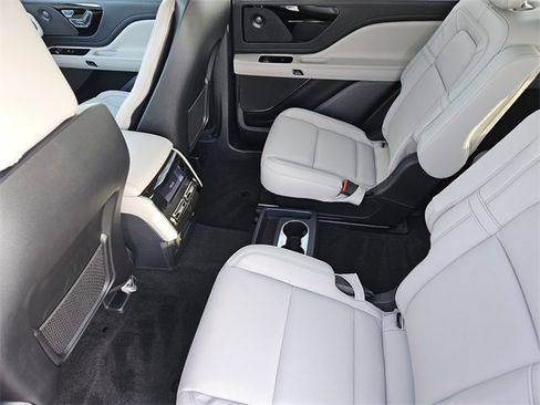 New 2026 Lincoln Aviator Reserve image 28