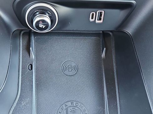 Used 2024 Alfa Romeo Tonale Veloce image 31