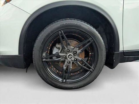 Used 2018 Nissan Rogue S image 23