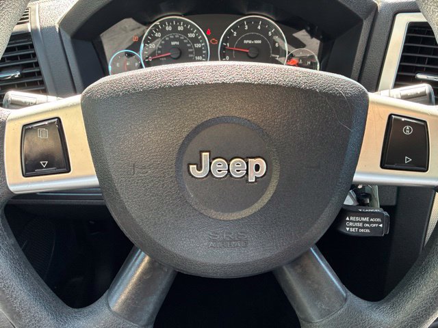 Used 2010 Jeep Grand Cherokee Laredo w/ Popular Equipment Group AWD/4WD image 25