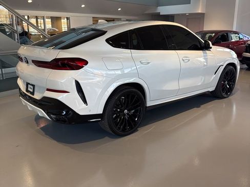Used 2023 BMW X6 M50i w/ Executive Package image 4