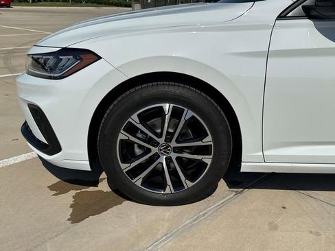 New 2025 Volkswagen Jetta Sport image 9