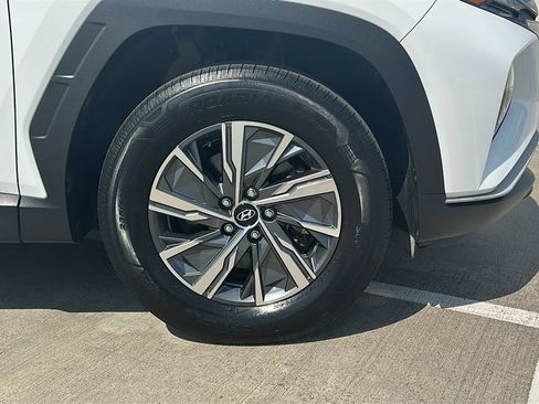 Used 2022 Hyundai Tucson Blue AWD/4WD image 15