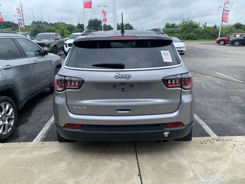 Used 2022 Jeep Compass Limited AWD/4WD image 4