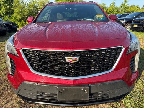 Used 2020 Cadillac XT4 Sport w/ Cold Weather Package FWD image 2