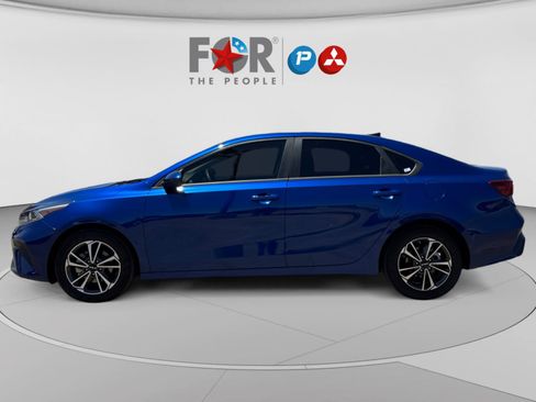 Used 2024 Kia Forte LXS FWD image 2