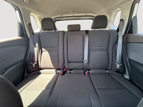 Used 2023 Nissan Rogue S image 12