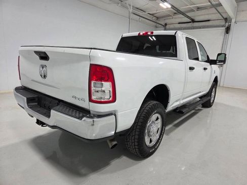 Used 2024 RAM 2500 Tradesman w/ Chrome Appearance Group AWD/4WD image 8