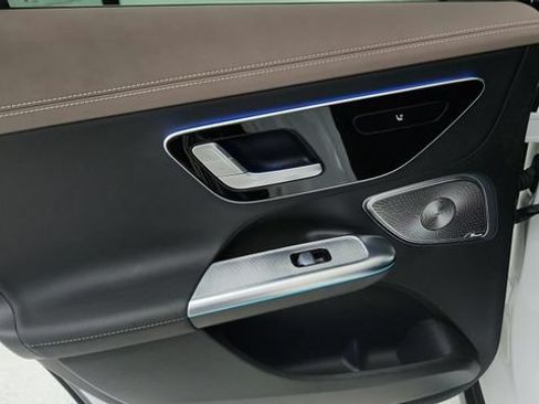 Used 2023 Mercedes-Benz EQE 500 4MATIC Sedan image 64