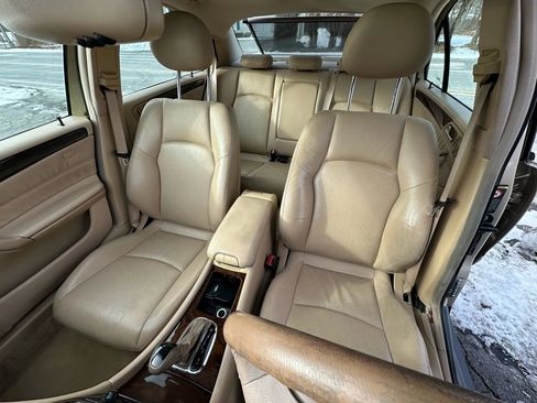 Used 2001 Mercedes-Benz C 320 Sedan image 14