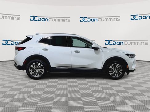 Used 2023 Buick Envision Essence FWD image 2