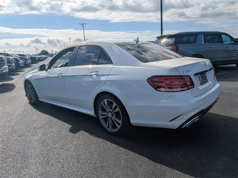 Used 2014 Mercedes-Benz E 350 Sedan image 4
