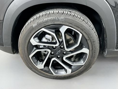 Used 2025 Chevrolet Trax RS w/ Driver Confidence Package FWD image 10
