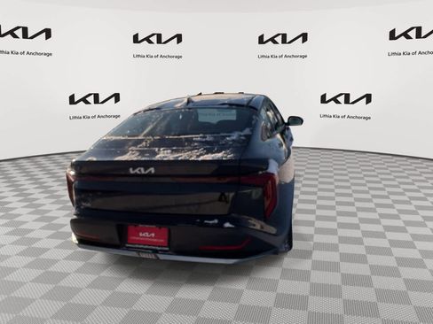 Used 2025 Kia K4 LXS image 8