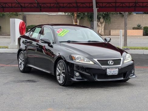 Used 2013 Lexus IS 250 w/ Limited Edition Pkg RWD image 3