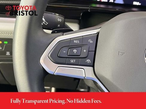 Used 2024 Volkswagen Atlas Peak Edition SEL AWD/4WD image 32