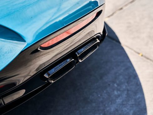 Used 2022 Mercedes-Benz SL 63 AMG 4MATIC w/ AMG Aerodynamic Package image 17