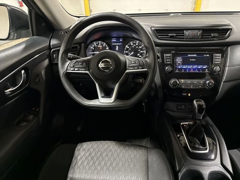 Used 2018 Nissan Rogue S AWD/4WD image 11