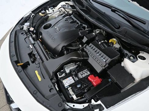 Used 2023 Nissan Maxima SL image 16