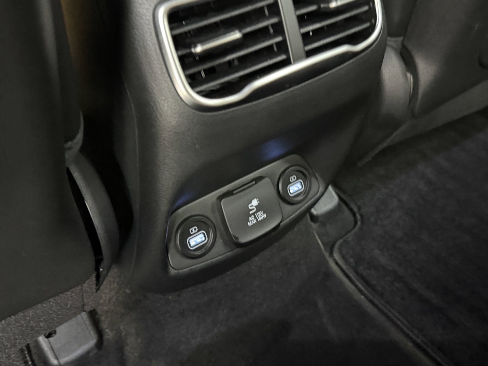 Used 2023 Hyundai Santa Fe Calligraphy AWD/4WD image 33