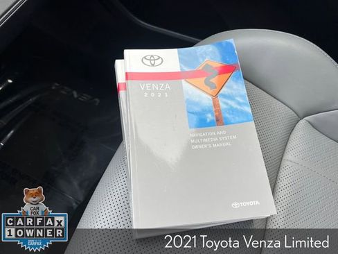 Used 2021 Toyota Venza Limited image 36