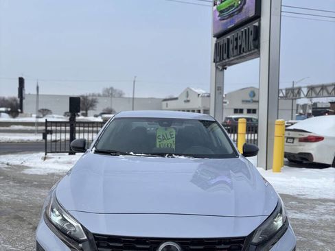 Used 2023 Nissan Altima 2.5 SR image 8