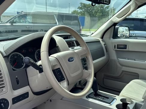 Used 2012 Ford Escape XLT FWD image 20