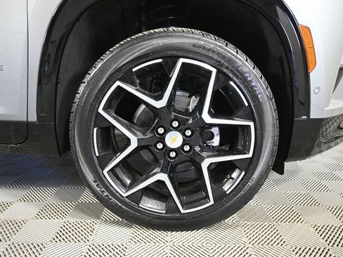 New 2026 Chevrolet Traverse High Country image 11