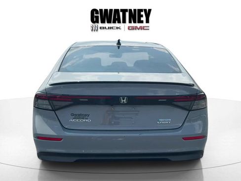 Used 2024 Honda Accord Sport image 6