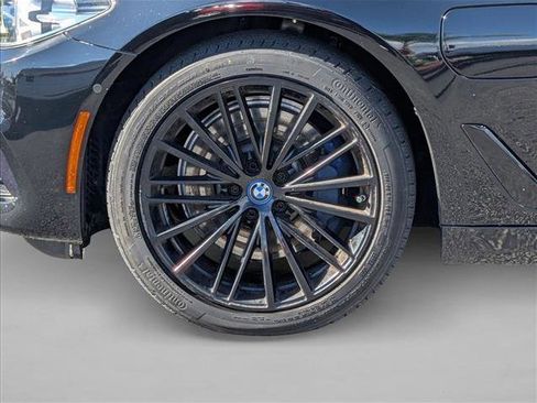 Used 2018 BMW 530e image 10
