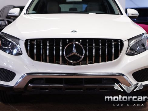 Used 2017 Mercedes-Benz GLC 300 4MATIC Coupe image 10