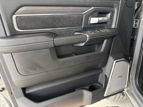 New 2026 RAM 2500 Laramie AWD/4WD image 11