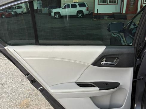 Used 2013 Honda Accord EX-L image 15