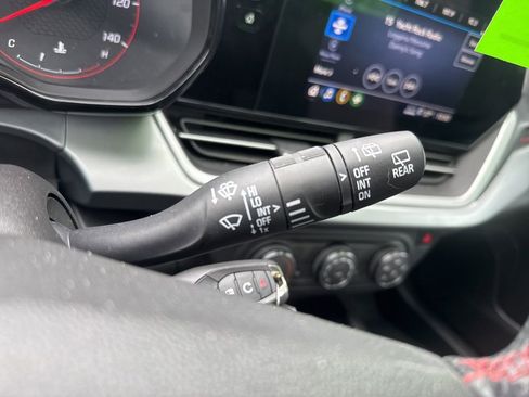 Certified 2024 Chevrolet Trax RS w/ Sunroof Package image 28