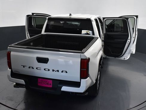 Used 2025 Toyota Tacoma SR5 RWD image 19