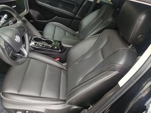 Used 2022 Buick Envision Essence w/ Technology Package I AWD/4WD image 11