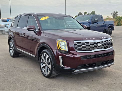Used 2021 Kia Telluride EX w/ EX Premium Package image 7