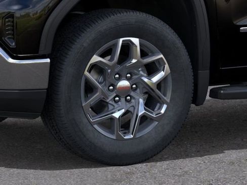 New 2026 GMC Sierra 1500 SLT image 9