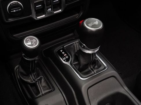 Certified 2023 Jeep Wrangler Unlimited Sahara w/ Cold Weather Group AWD/4WD image 40