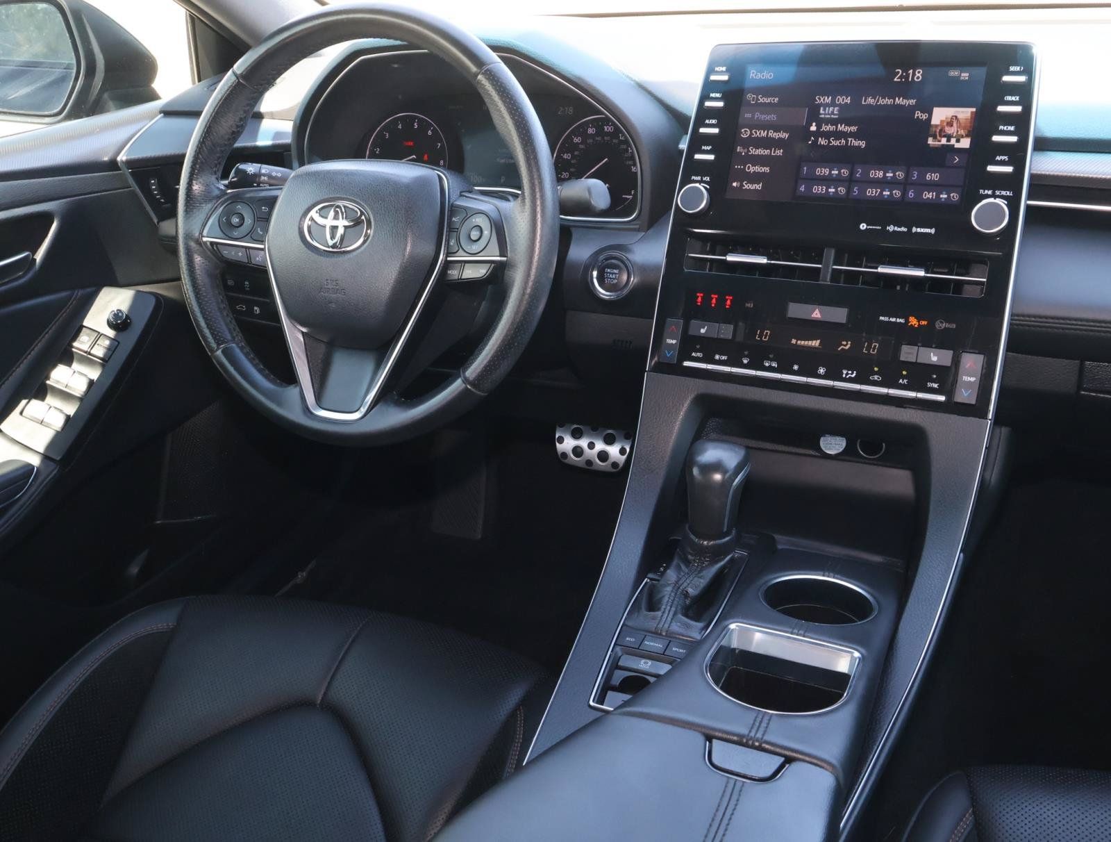 Used 2021 Toyota Avalon XSE FWD image 10