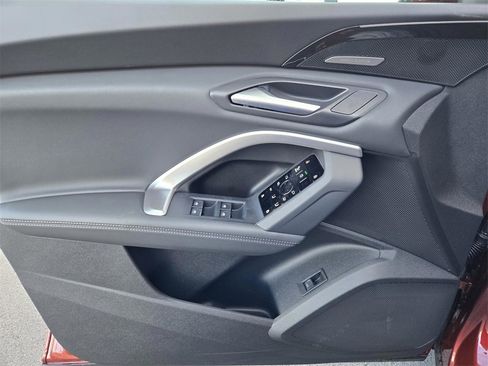 New 2025 Audi Q5 2.0T Premium Plus image 17