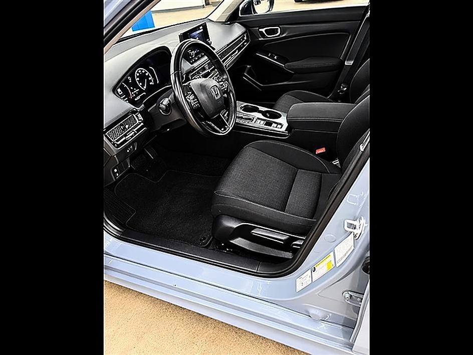 Used 2024 Honda Civic EX image 2