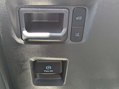 Used 2025 Ford Expedition Active RWD image 34