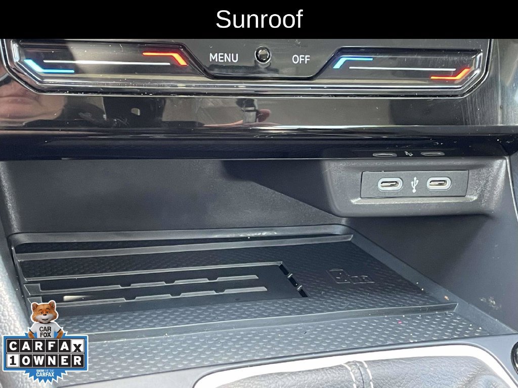 Used 2025 Volkswagen Jetta SE FWD image 21